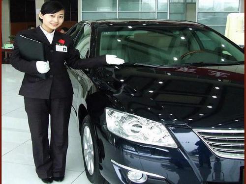 六方位繞車(chē)介紹法 汽車(chē)銷(xiāo)售實(shí)戰(zhàn)寶典